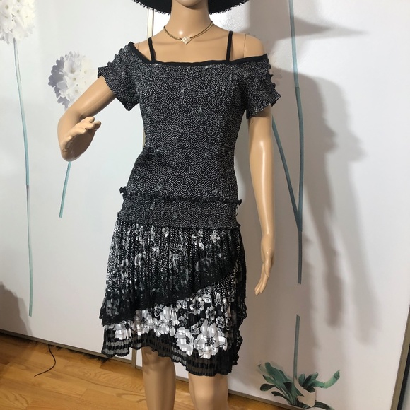 Midi drees black and white - Picture 1 of 9